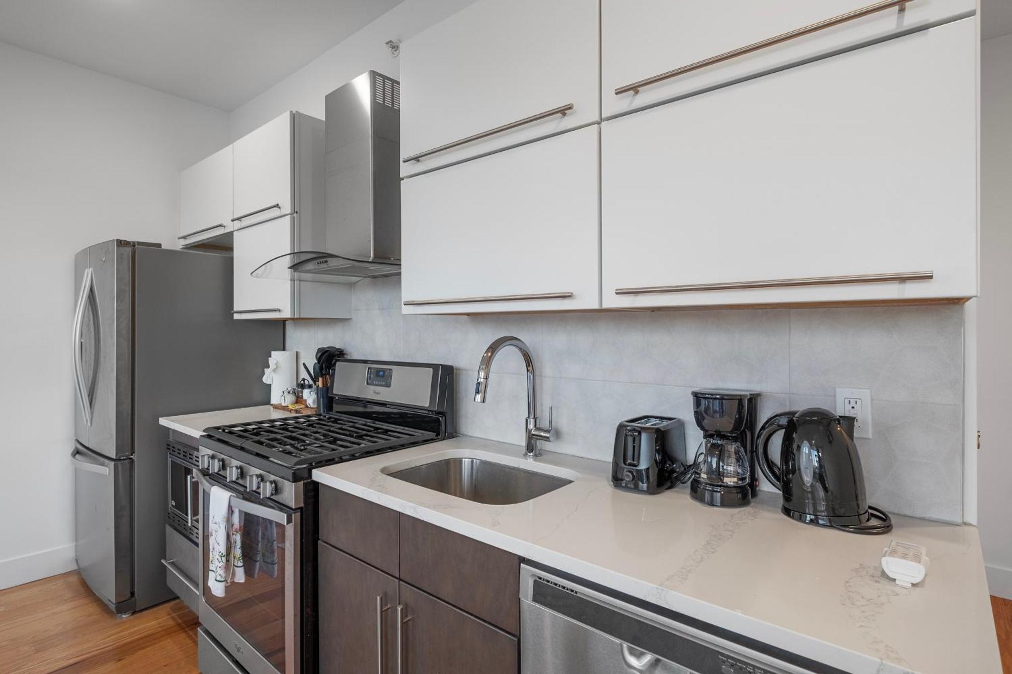 Luxury Nolibs 1br Huge Balcony Apartment Philadelphia