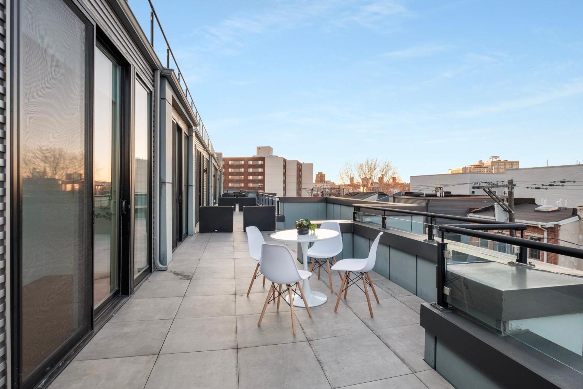 Luxury Nolibs 1br Huge Balcony Philadelphia